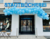 Eingangsbereich der Stadtbücherei Olching