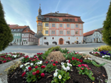 LogoDas Rathaus der Stadt Bad Königshofen, ein sehr altes Fachwerkhaus.